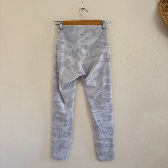 Lululemon Wunder Under High Rise Tight 25" Luxtreme Size 6 Incognito Camo White - Picture 6 of 11